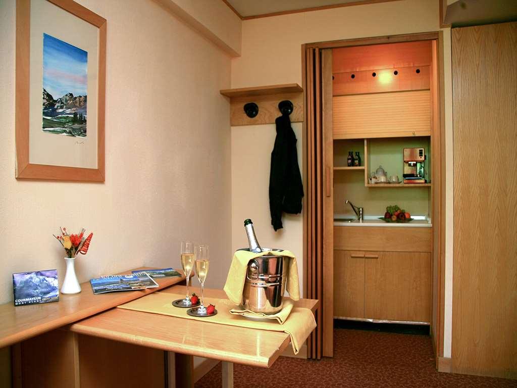 Hotel Les Jumeaux Courmayeur Wyposażenia zdjęcie