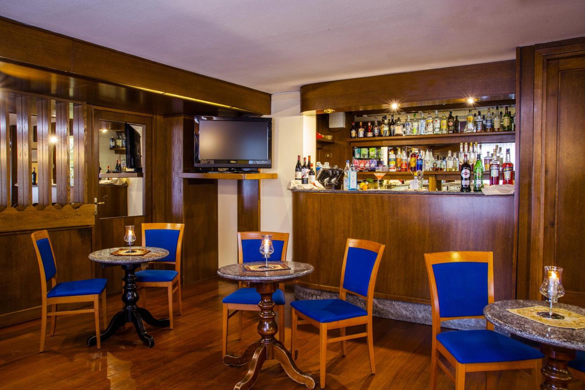 Hotel Les Jumeaux Courmayeur Zewnętrze zdjęcie