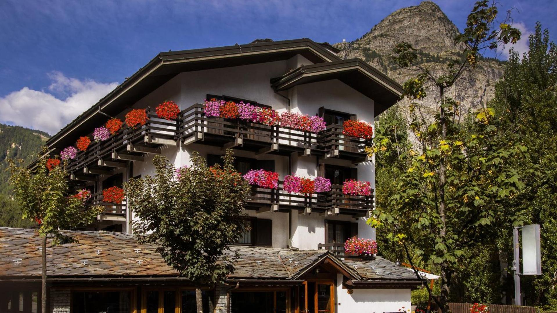Hotel Les Jumeaux Courmayeur Zewnętrze zdjęcie